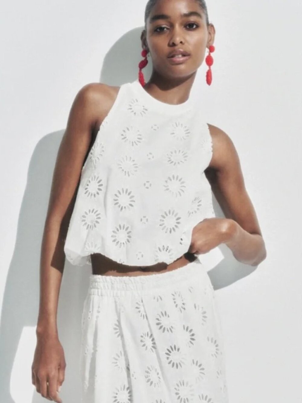 Zara White Eyelet Cropped Tank Top